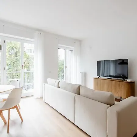Luxury 2 Bedroom Apartament, Close To San Siro, Fiera And 10 Min Metro To Duomo Appartement